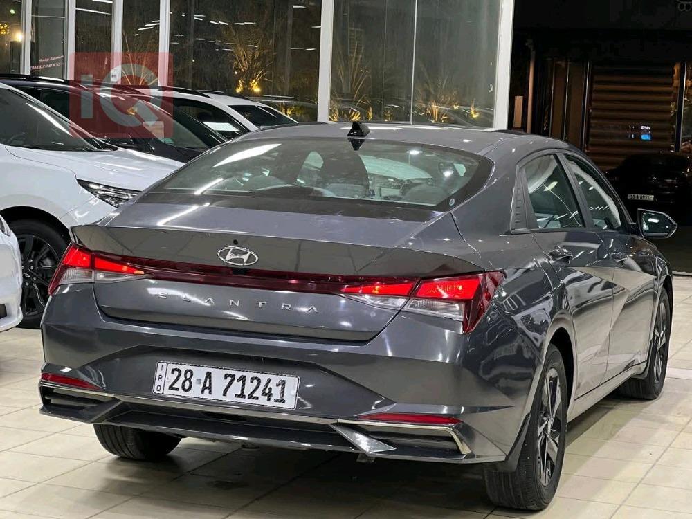 هیوندای ئەلەنترا